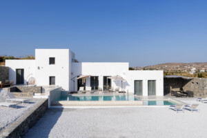 Villa Cactus outdoor day house view