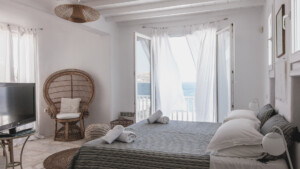 Villa-Jade-Bedroom-1a-Beach-Front-Party-Family